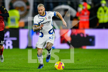 2021-11-27 - Inter’s Federico Dimarco  portrait in action - VENEZIA FC VS INTER - FC INTERNAZIONALE - ITALIAN SERIE A - SOCCER