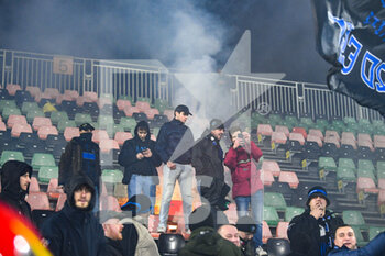 2021-11-27 - Inter FC fans burn seats at the end of the match - VENEZIA FC VS INTER - FC INTERNAZIONALE - ITALIAN SERIE A - SOCCER