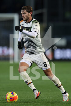 2021-11-30 - Tanner Tessmann (Venezia FC) in action - ATALANTA BC VS VENEZIA FC - ITALIAN SERIE A - SOCCER