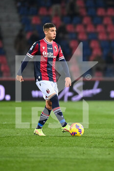 2021-12-01 - Nicolas Dominguez Bologna FC in action - BOLOGNA FC VS AS ROMA - ITALIAN SERIE A - SOCCER