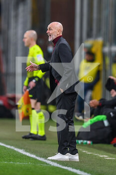 2021-12-01 - Stefano Pioli (Milan), head coach - GENOA CFC VS AC MILAN - ITALIAN SERIE A - SOCCER