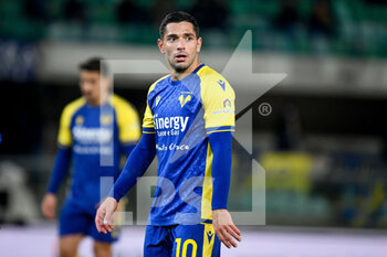 2021-11-30 - Giancluca Caprari (Verona) portrait - HELLAS VERONA FC VS CAGLIARI CALCIO - ITALIAN SERIE A - SOCCER