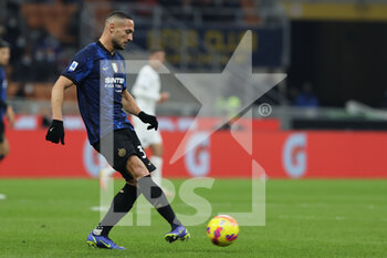 2021-12-01 - Danilo D'Ambrosio of FC Internazionale in action during the Serie A 2021/22 football match between FC Internazionale and Spezia Calcio at Giuseppe Meazza Stadium, Milan, Italy on December 01, 2021 - INTER - FC INTERNAZIONALE VS SPEZIA CALCIO - ITALIAN SERIE A - SOCCER