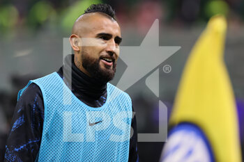 2021-12-01 - Arturo Vidal of FC Internazionale smiling during the Serie A 2021/22 football match between FC Internazionale and Spezia Calcio at Giuseppe Meazza Stadium, Milan, Italy on December 01, 2021 - INTER - FC INTERNAZIONALE VS SPEZIA CALCIO - ITALIAN SERIE A - SOCCER