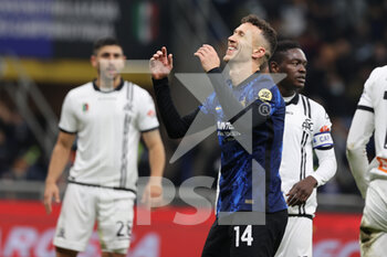 2021-12-01 - Ivan Perisic of FC Internazionale reacts during the Serie A 2021/22 football match between FC Internazionale and Spezia Calcio at Giuseppe Meazza Stadium, Milan, Italy on December 01, 2021 - INTER - FC INTERNAZIONALE VS SPEZIA CALCIO - ITALIAN SERIE A - SOCCER