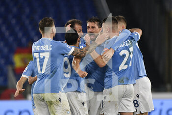 2021-12-02 - Francesco Acerbi (SS Lazio) celebrates after scoring the goal 4-3 during the  Italian Football Championship League A 2021/2022 match between SS Lazio vs Udinese Calcio at the Olimpic Stadium in Rome on 02 December 2021. - SS LAZIO VS UDINESE CALCIO - ITALIAN SERIE A - SOCCER