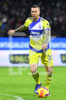 2021-11-30 - Juventus' forward Federico Bernardeschi in action  - US SALERNITANA VS JUVENTUS FC - ITALIAN SERIE A - SOCCER