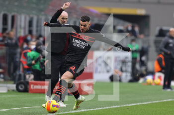 2021-12-04 - Theo Hernandez of AC Milan in action during the Serie A 2021/22 football match between AC Milan and US Salernitana 1919 at Giuseppe Meazza Stadium, Milan, Italy on December 04, 2021 - AC MILAN VS US SALERNITANA - ITALIAN SERIE A - SOCCER