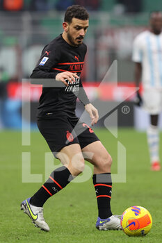 2021-12-04 - Alessando Florenzi of AC Milan in action during the Serie A 2021/22 football match between AC Milan and US Salernitana 1919 at Giuseppe Meazza Stadium, Milan, Italy on December 04, 2021 - AC MILAN VS US SALERNITANA - ITALIAN SERIE A - SOCCER