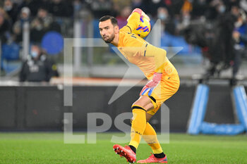2021-12-04 - Rui Patricio (AS Roma) during the  Italian Football Championship League A 2021/2022 match between AS Roma vs Inter FC at the Olimpic Stadium in Rome  on 04 December 2021. - AS ROMA VS INTER - FC INTERNAZIONALE - ITALIAN SERIE A - SOCCER