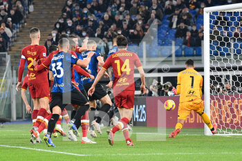 2021-12-04 - Hakan Calhanoglu (FC Inter) goal 0-1 during the  Italian Football Championship League A 2021/2022 match between AS Roma vs Inter FC at the Olimpic Stadium in Rome  on 04 December 2021. - AS ROMA VS INTER - FC INTERNAZIONALE - ITALIAN SERIE A - SOCCER
