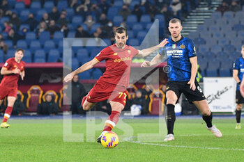 2021-12-04 - Henrikh Mkhitaryan (AS Roma)  during the  Italian Football Championship League A 2021/2022 match between AS Roma vs Inter FC at the Olimpic Stadium in Rome  on 04 December 2021. - AS ROMA VS INTER - FC INTERNAZIONALE - ITALIAN SERIE A - SOCCER