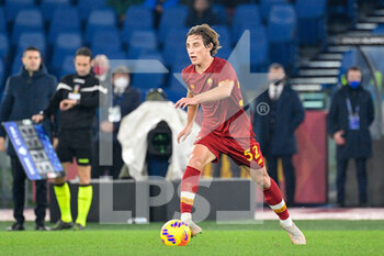2021-12-04 - Edoardo Bove (AS Roma)  during the  Italian Football Championship League A 2021/2022 match between AS Roma vs Inter FC at the Olimpic Stadium in Rome  on 04 December 2021. - AS ROMA VS INTER - FC INTERNAZIONALE - ITALIAN SERIE A - SOCCER