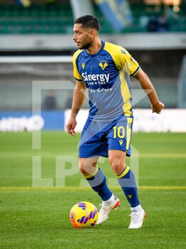 2021-12-12 - Verona's Giancluca Caprari portrait in action - HELLAS VERONA FC VS ATALANTA BC - ITALIAN SERIE A - SOCCER