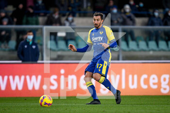 2021-12-12 - Verona's Federico Ceccherini portrait in action - HELLAS VERONA FC VS ATALANTA BC - ITALIAN SERIE A - SOCCER