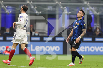 2021-12-12 - Lautaro Martinez of FC Internazionale reacts during the Serie A 2021/22 football match between FC Internazionale and Cagliari Calcio at Giuseppe Meazza Stadium, Milan, Italy on December 12, 2021 - INTER - FC INTERNAZIONALE VS CAGLIARI CALCIO - ITALIAN SERIE A - SOCCER