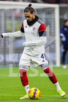 2021-12-12 - Martin Caceres of Cagliari Calcio warms up during the Serie A 2021/22 football match between FC Internazionale and Cagliari Calcio at Giuseppe Meazza Stadium, Milan, Italy on December 12, 2021 - INTER - FC INTERNAZIONALE VS CAGLIARI CALCIO - ITALIAN SERIE A - SOCCER