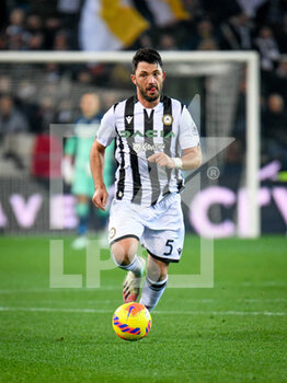 2021-12-11 - Udinese's Tolgay Arslan portrait in action - UDINESE CALCIO VS AC MILAN - ITALIAN SERIE A - SOCCER