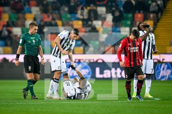 2021-12-11 - Udinese's Walace Souza Silva injuried - UDINESE CALCIO VS AC MILAN - ITALIAN SERIE A - SOCCER