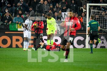 2021-12-11 - Rage on the pitch between Milan players and Udinese Players - UDINESE CALCIO VS AC MILAN - ITALIAN SERIE A - SOCCER