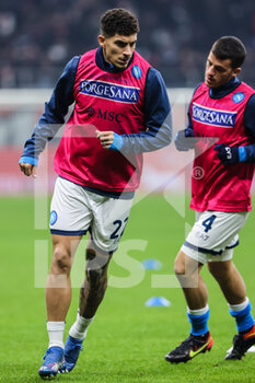 2021-12-19 - Giovanni di Lorenzo of SSC Napoli warms up during the Serie A 2021/22 football match between AC Milan and SSC Napoli at Giuseppe Meazza Stadium, Milan, Italy on December 19, 2021 - AC MILAN VS SSC NAPOLI - ITALIAN SERIE A - SOCCER
