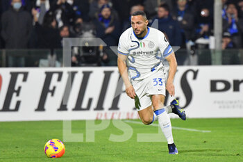 2021-12-17 - Inter Milan's defender Danilo D'Ambrosio in action  - US SALERNITANA VS INTER - FC INTERNAZIONALE - ITALIAN SERIE A - SOCCER
