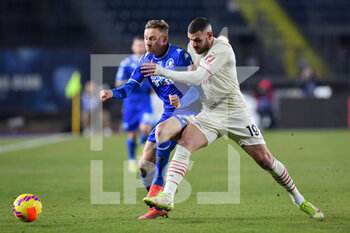 2021-12-22 - Szymon Zurkowski (Empoli) and Theo Hernandez (Milan) - EMPOLI FC VS AC MILAN - ITALIAN SERIE A - SOCCER