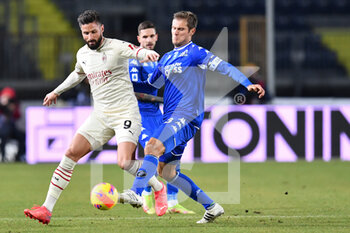 2021-12-22 - Olivier Giroud (Milan) and Simone Romagnoli (Empoli) - EMPOLI FC VS AC MILAN - ITALIAN SERIE A - SOCCER