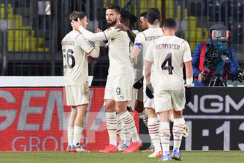 2021-12-22 - Milan players celebrate after a goal - EMPOLI FC VS AC MILAN - ITALIAN SERIE A - SOCCER