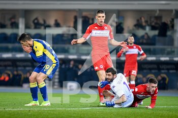 2021-12-22 - Verona's Giovanni Simeoni reacts after missing a goal - HELLAS VERONA FC VS ACF FIORENTINA - ITALIAN SERIE A - SOCCER