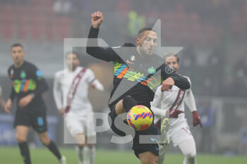2021-12-22 - Danilo D'Ambrosio of FC Internazionale in action during the Serie A 2021/22 football match between FC Internazionale and Torino FC at Giuseppe Meazza Stadium, Milan, Italy on December 22, 2021 - INTER - FC INTERNAZIONALE VS TORINO FC - ITALIAN SERIE A - SOCCER