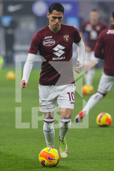 2021-12-22 - Sasa Lukic of Torino FC warms up during the Serie A 2021/22 football match between FC Internazionale and Torino FC at Giuseppe Meazza Stadium, Milan, Italy on December 22, 2021 - INTER - FC INTERNAZIONALE VS TORINO FC - ITALIAN SERIE A - SOCCER