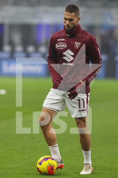 2021-12-22 - Marko Pjaca of Torino FC warms up during the Serie A 2021/22 football match between FC Internazionale and Torino FC at Giuseppe Meazza Stadium, Milan, Italy on December 22, 2021 - INTER - FC INTERNAZIONALE VS TORINO FC - ITALIAN SERIE A - SOCCER