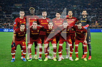 2021-12-22 - AS Roma team during the  Italian Football Championship League A 2021/2022 match between AS Roma vs UC Sampdoria at the Olimpic Stadium in Rome  on 22 December 2021. - AS ROMA VS UC SAMPDORIA - ITALIAN SERIE A - SOCCER