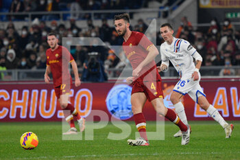 2021-12-22 - Bryan Cristante (AS Roma) during the  Italian Football Championship League A 2021/2022 match between AS Roma vs UC Sampdoria at the Olimpic Stadium in Rome  on 22 December 2021. - AS ROMA VS UC SAMPDORIA - ITALIAN SERIE A - SOCCER