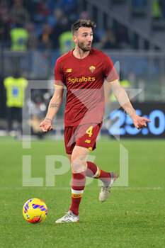 2021-12-22 - Bryan Cristante (AS Roma) during the Italian Football Championship League A 2021/2022 match between AS Roma vs UC Sampdoria at the Olimpic Stadium in Rome  on 22 December 2021. - AS ROMA VS UC SAMPDORIA - ITALIAN SERIE A - SOCCER