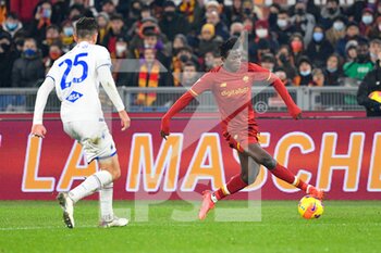 2021-12-22 - Felix Afena (AS Roma) during the Italian Football Championship League A 2021/2022 match between AS Roma vs UC Sampdoria at the Olimpic Stadium in Rome  on 22 December 2021. - AS ROMA VS UC SAMPDORIA - ITALIAN SERIE A - SOCCER