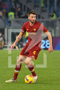 2021-12-22 - Bryan Cristante (AS Roma) during the Italian Football Championship League A 2021/2022 match between AS Roma vs UC Sampdoria at the Olimpic Stadium in Rome  on 22 December 2021. - AS ROMA VS UC SAMPDORIA - ITALIAN SERIE A - SOCCER