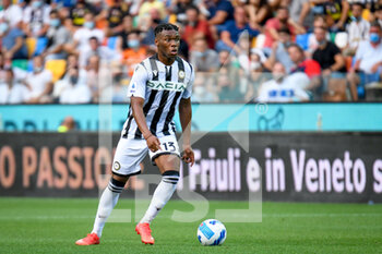 2021-08-22 - Destiny Udogie (Udinese) portrait in action - UDINESE CALCIO VS JUVENTUS FC - ITALIAN SERIE A - SOCCER