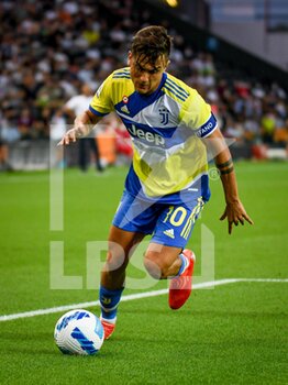 2021-08-22 - Paulo Dybala (Juventus) portrait in action - UDINESE CALCIO VS JUVENTUS FC - ITALIAN SERIE A - SOCCER