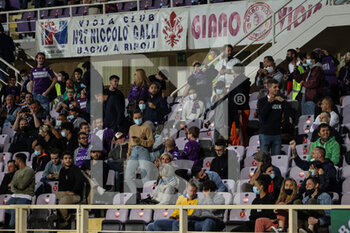 2021-09-21 - Fans of Fiorentina - ACF FIORENTINA VS INTER - FC INTERNAZIONALE - ITALIAN SERIE A - SOCCER