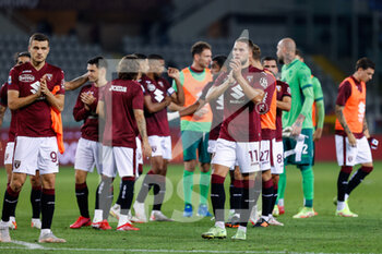 2021-09-23 - Torino FC players greet their supporters after the match - TORINO FC VS SS LAZIO - ITALIAN SERIE A - SOCCER