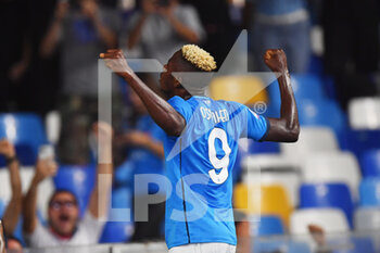 2021-09-26 - Napoli's forward Victor Osimhen celebrates after scoring the 1-0 goal  - SSC NAPOLI VS CAGLIARI CALCIO - ITALIAN SERIE A - SOCCER