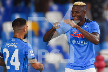 2021-09-26 - Napoli's forward Victor Osimhen celebrates with Lorenzo Insigne after scoring the 1-0 goal  - SSC NAPOLI VS CAGLIARI CALCIO - ITALIAN SERIE A - SOCCER