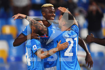 2021-09-26 - ,Napoli's forward Victor Osimhen celebrates with teammates after scoring the 1-0 goal  - SSC NAPOLI VS CAGLIARI CALCIO - ITALIAN SERIE A - SOCCER