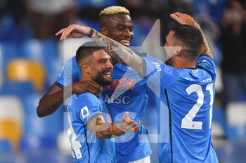 2021-09-26 - Napoli's forward Victor Osimhen celebrates with teammates after scoring the 1-0 goal  - SSC NAPOLI VS CAGLIARI CALCIO - ITALIAN SERIE A - SOCCER