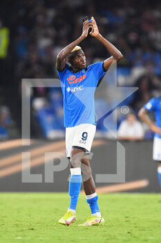 2021-09-26 - Napoli's forward Victor Osimhen leaves the pitch after being substituted - SSC NAPOLI VS CAGLIARI CALCIO - ITALIAN SERIE A - SOCCER