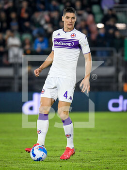 2021-10-18 - Fiorentina's Nikola Milenkovic portrait in action - VENEZIA FC VS ACF FIORENTINA - ITALIAN SERIE A - SOCCER