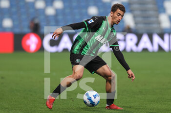 2021-10-23 - Filip Djuricic (U.S. Sassuolo) in action - US SASSUOLO VS VENEZIA FC - ITALIAN SERIE A - SOCCER