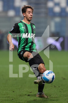2021-10-23 - Maxime Lopez (U.S. Sassuolo) in action - US SASSUOLO VS VENEZIA FC - ITALIAN SERIE A - SOCCER